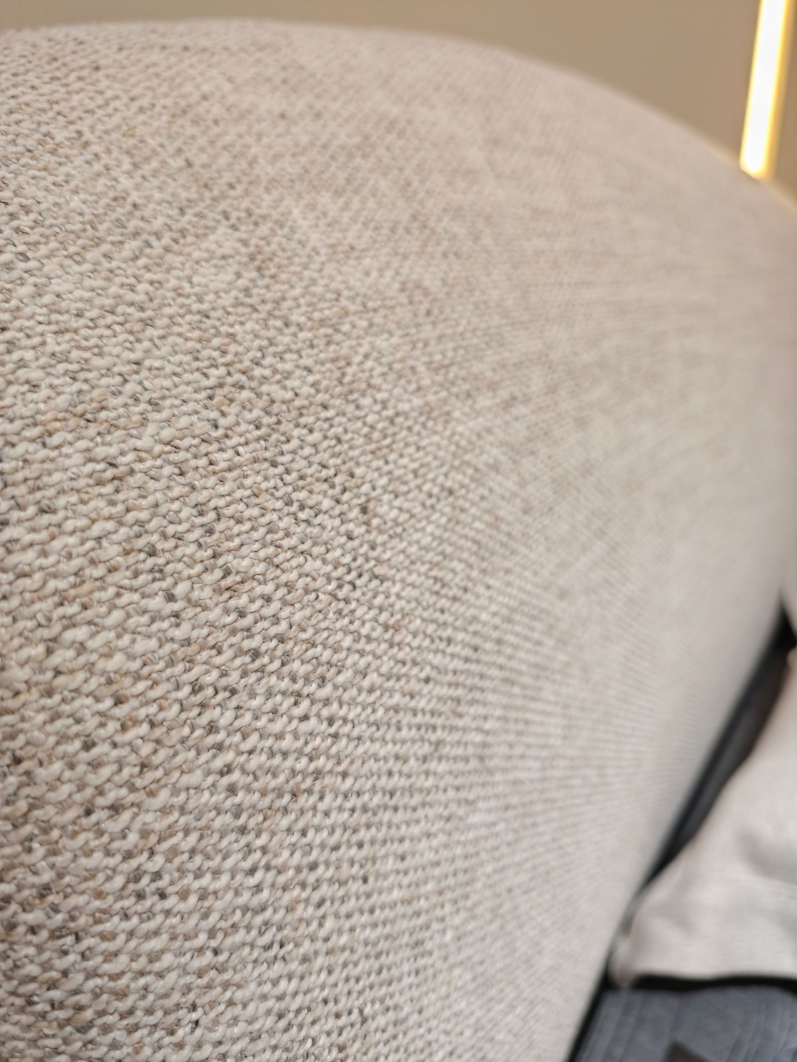 Linen Upholstered Platform Bed with Arched Scalloped Headboard 4