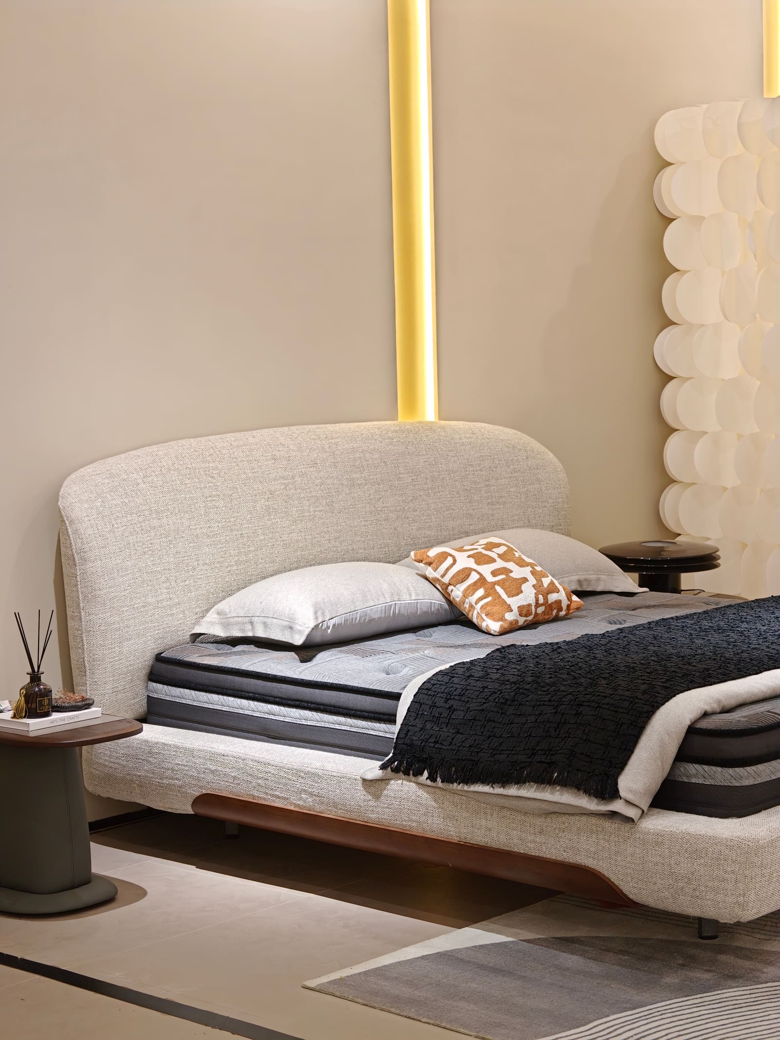 Linen Upholstered Platform Bed with Arched Scalloped Headboard 15