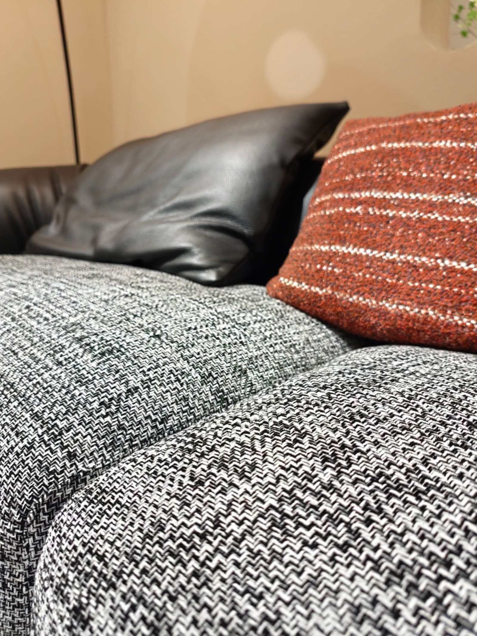 Top-Grain Leather L-Shaped Sectional Sofa D051 9