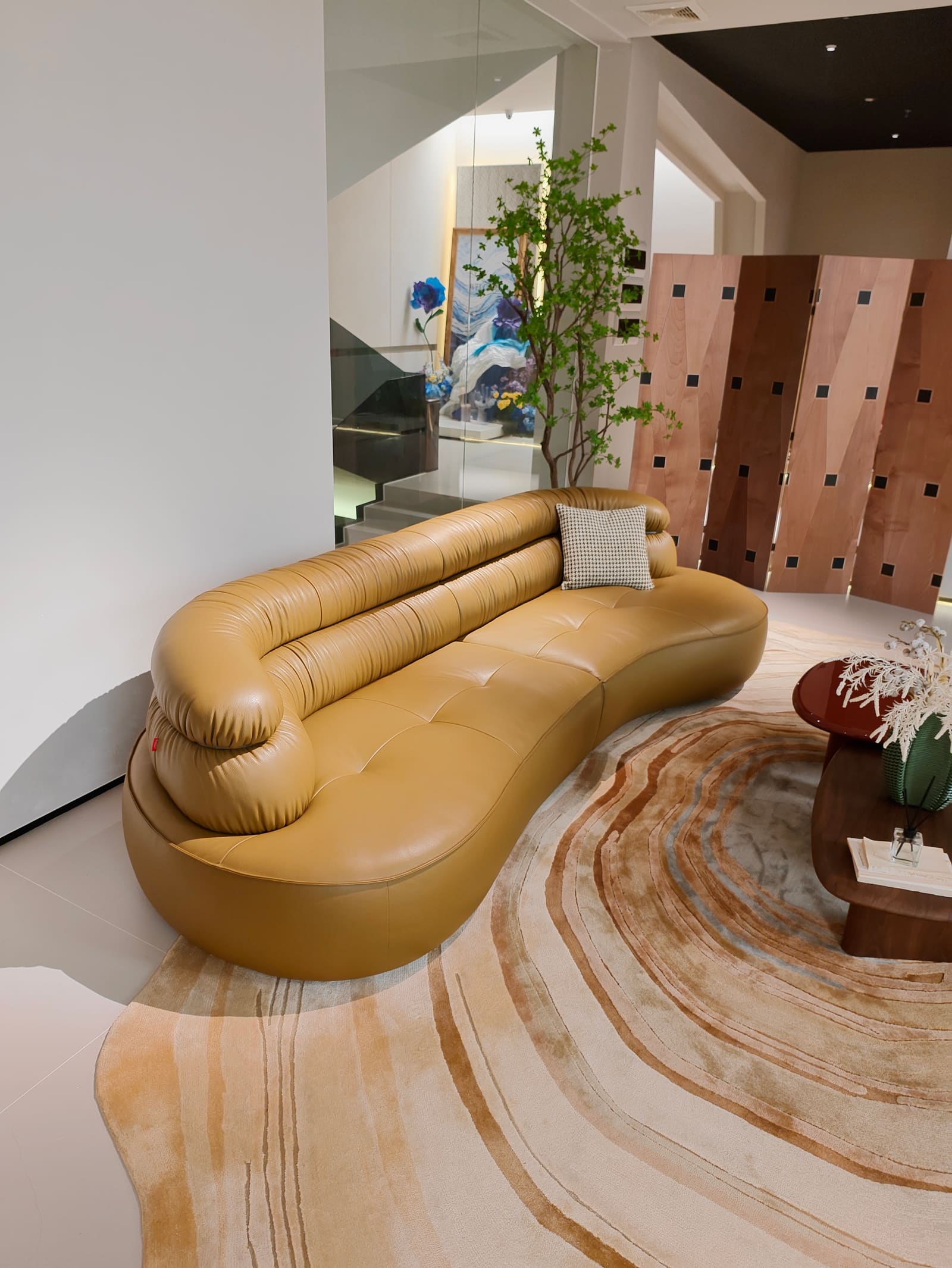 Curved Leather & Eco-Leather Sectional Sofa with Chaise HD2419 5