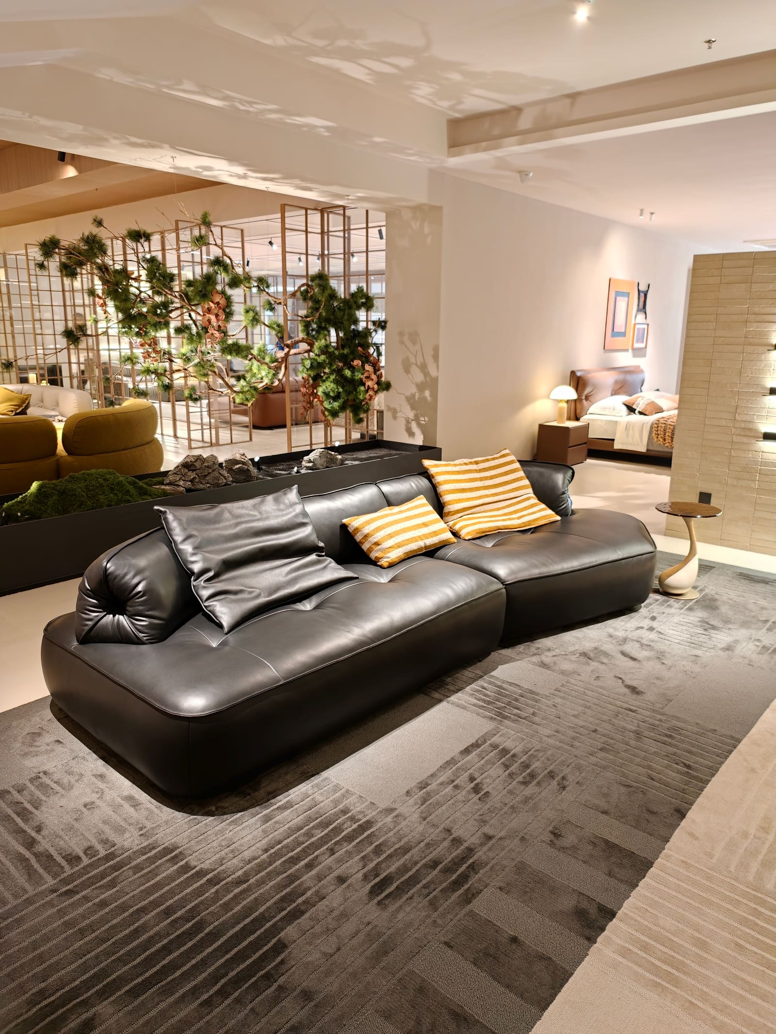 Curved Armless Top-Grain Leather 3-Seater Sofa with Chaise HD2436