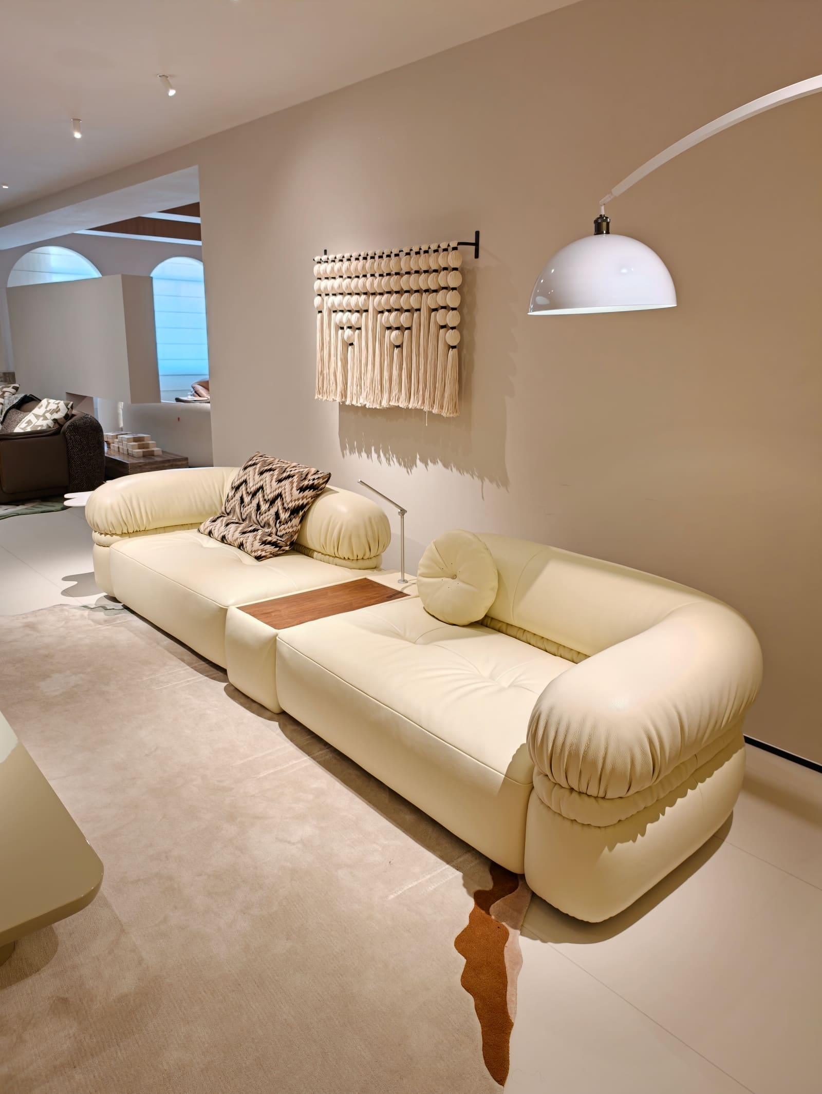 Luxury Top-Grain Leather Two-Piece Sofa with Center Cabinet HD2452 3